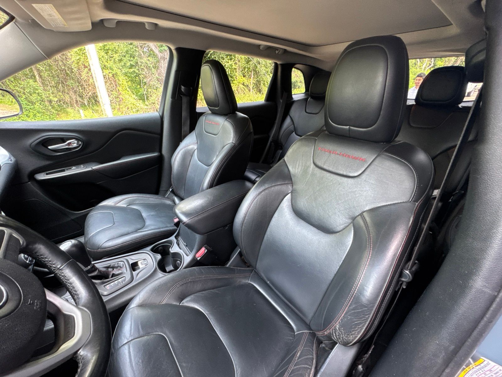 Used 2015 Anvil Clearcoat Jeep Trailhawk image 8