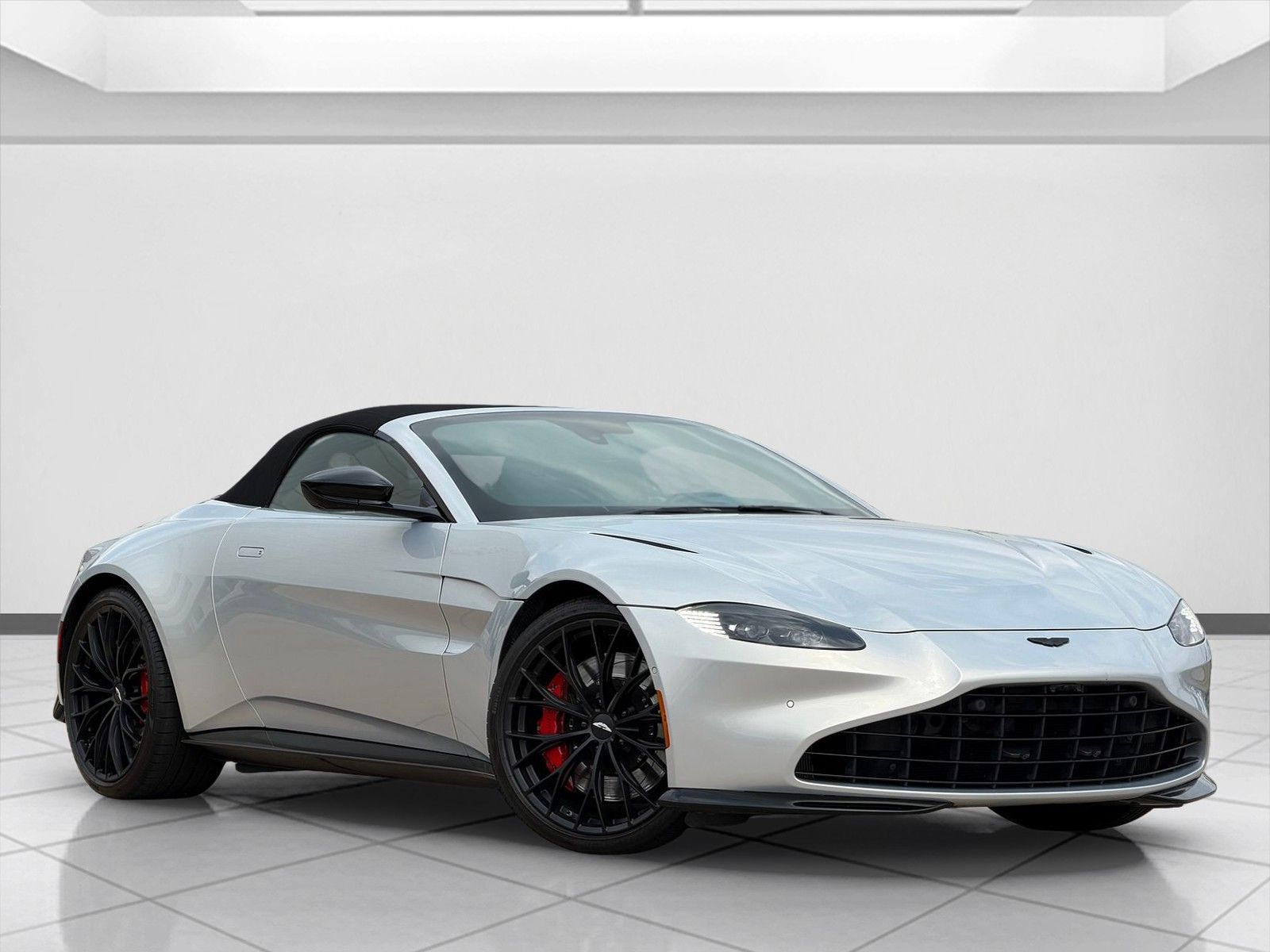 2022 Aston Martin Vantage F1