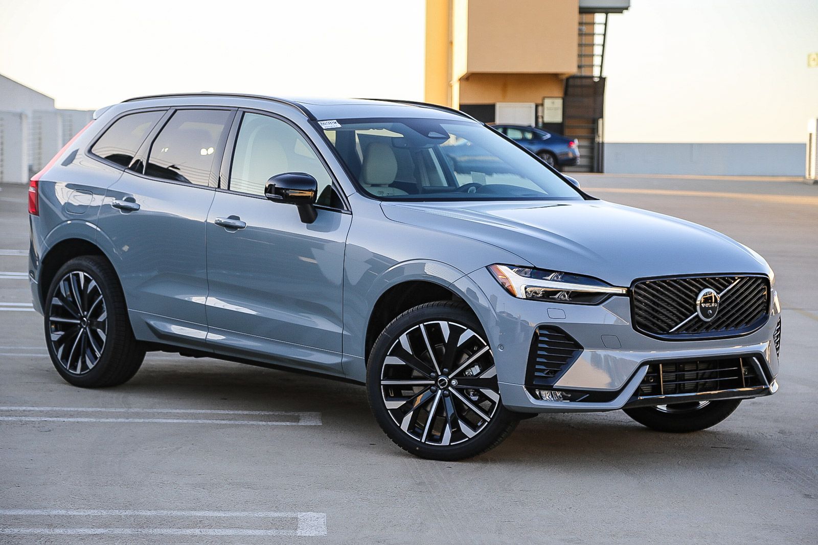 2026 Volvo XC60 B5 Ultra