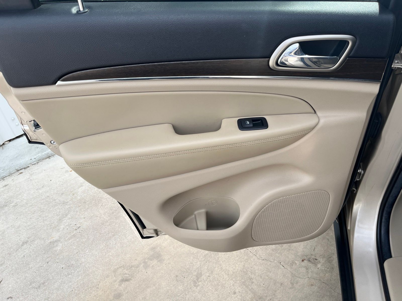 Used Car 2014 Jeep Grand Cherokee  Limited For Sale Under $15,000 In Austin, Texas
