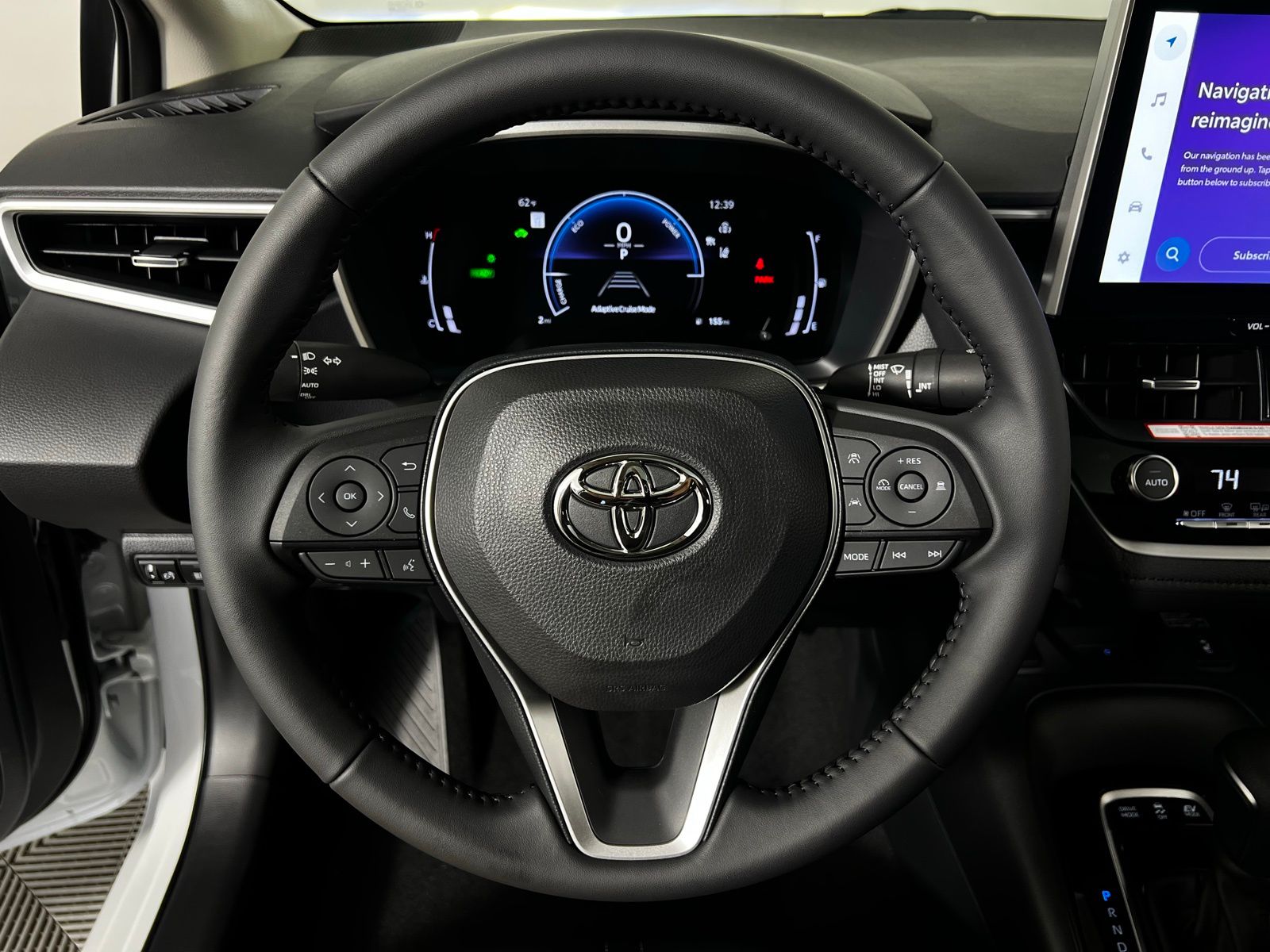 Thumbnail: 2025 Toyota Corolla - 11