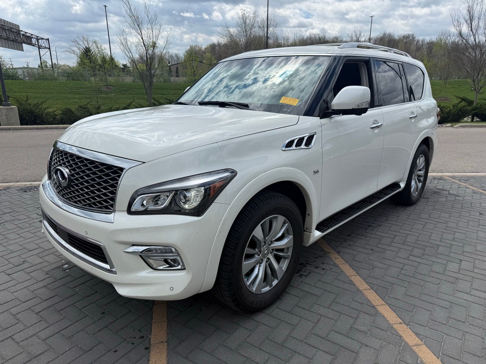 2016 INFINITI QX80 RWD
