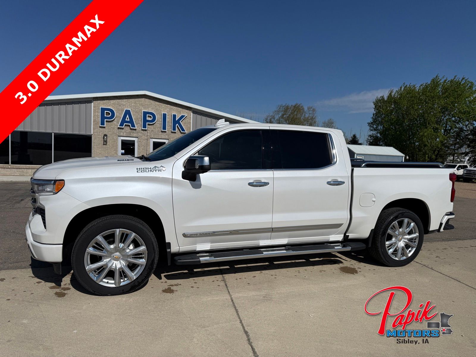 2023 Chevrolet Silverado 1500 High Country Crew Cab 4WD