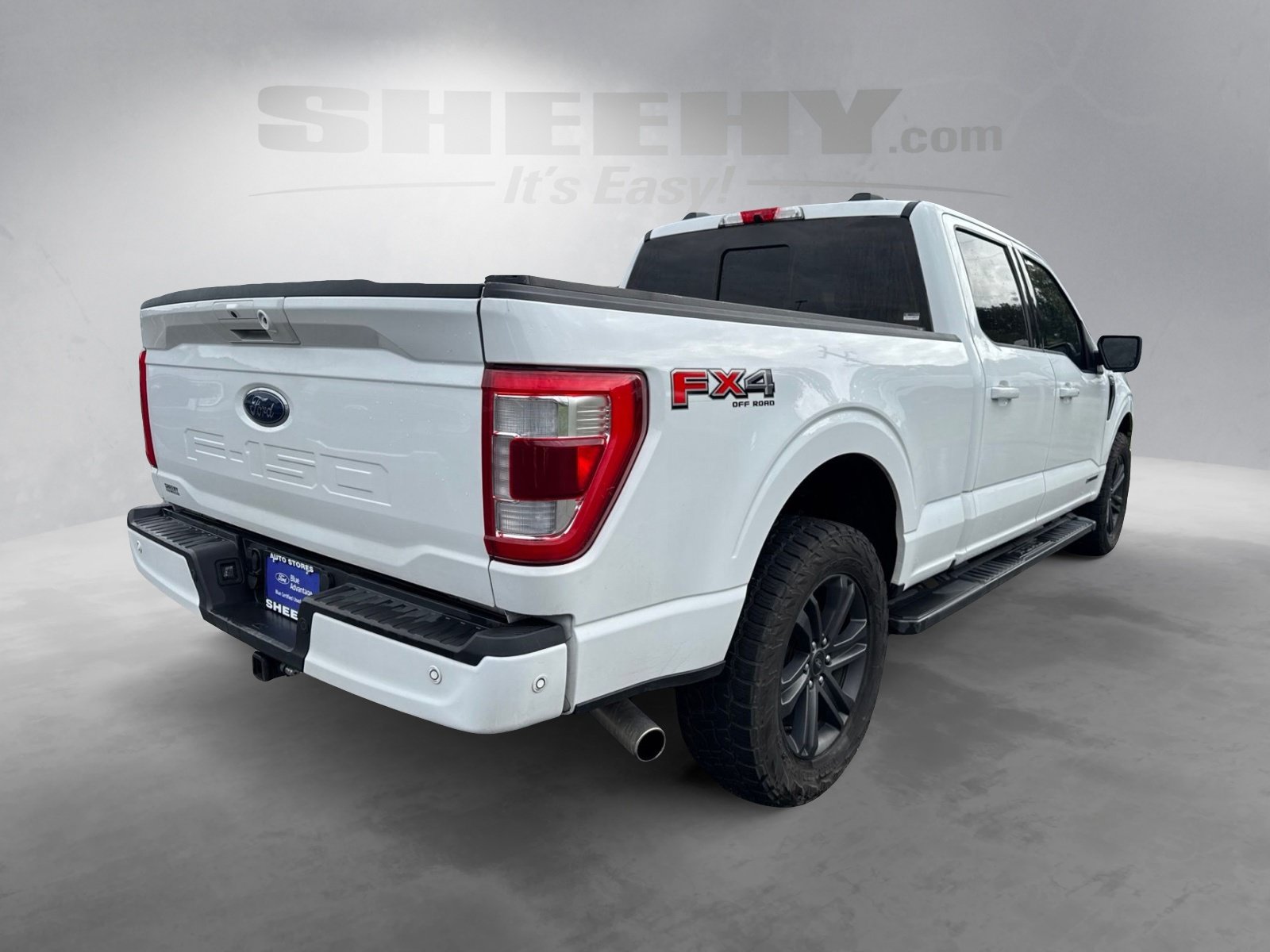 Certified Used 2022 Oxford White Ford Lariat image 13
