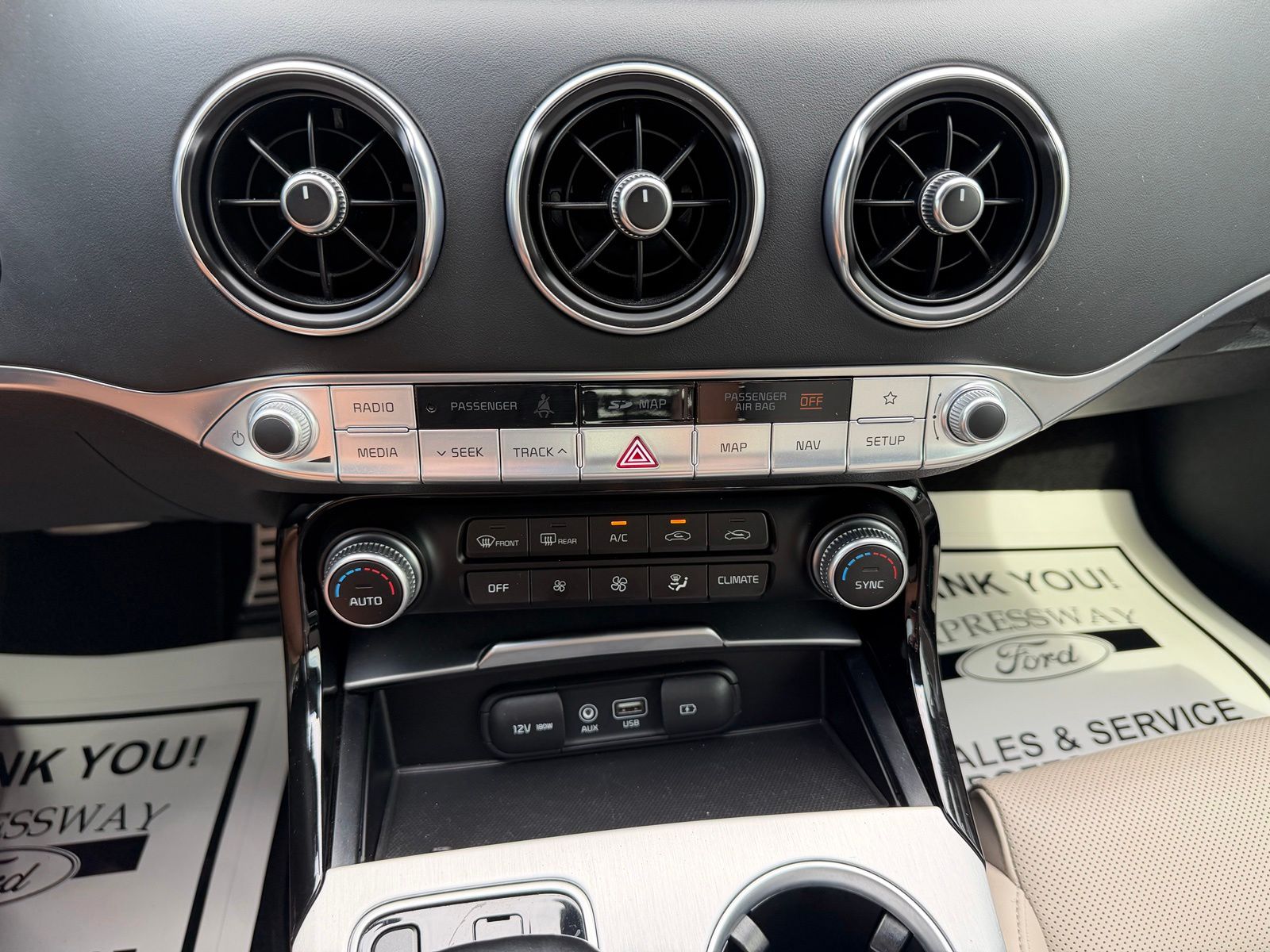 2018 Kia Stinger image 22