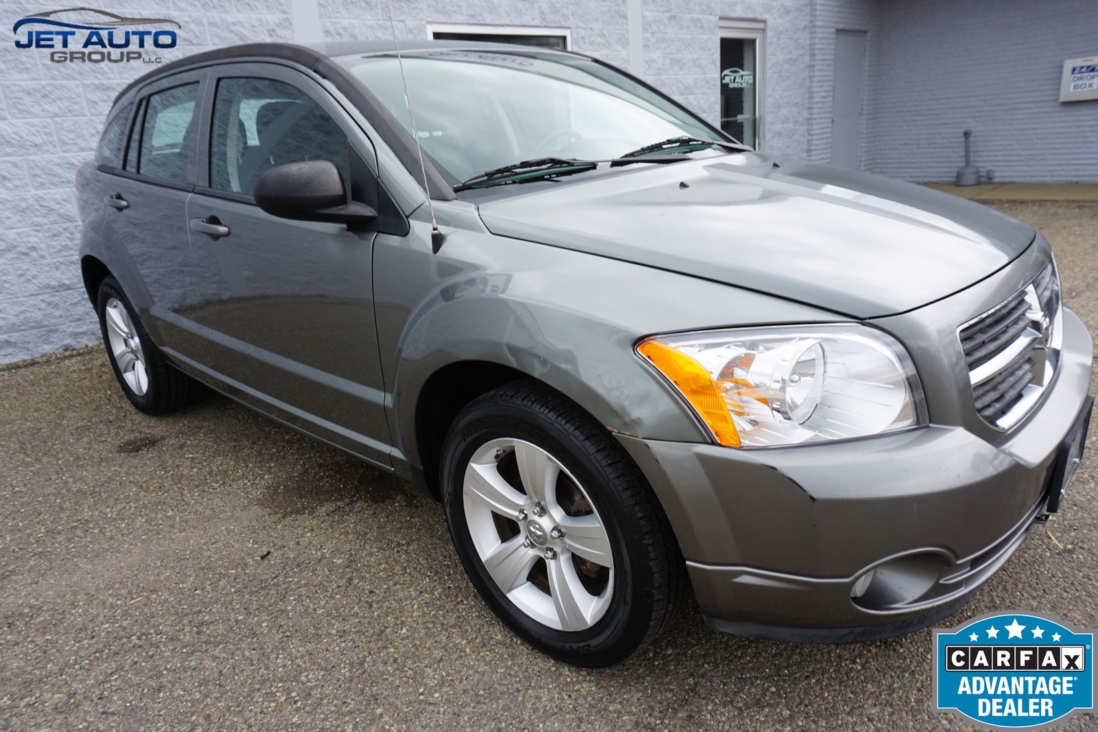 Mineral Gray Metallic Clearcoat 2011 Dodge Caliber Hatchback Front-Wheel Drive Continuously Variable Transmission