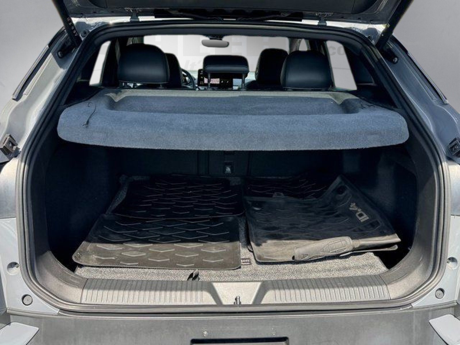 Used 2023 Gray Volkswagen Pro S image 21