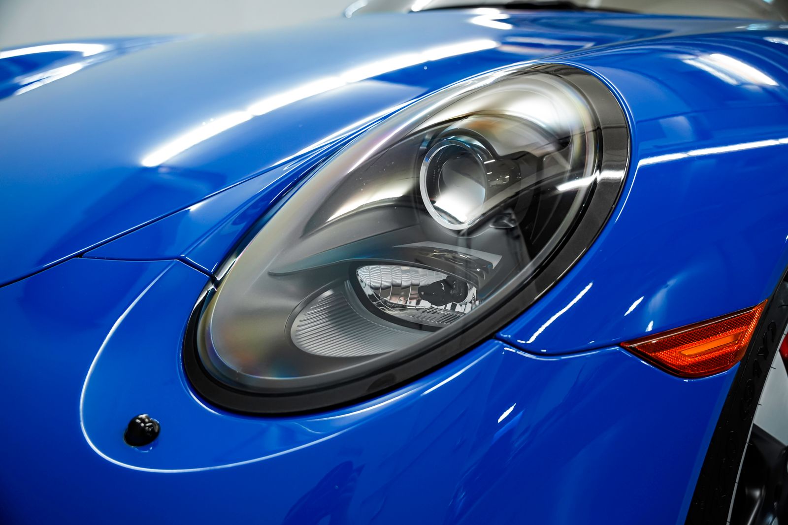 2016 Porsche 911 Carrera GTS — photo 36