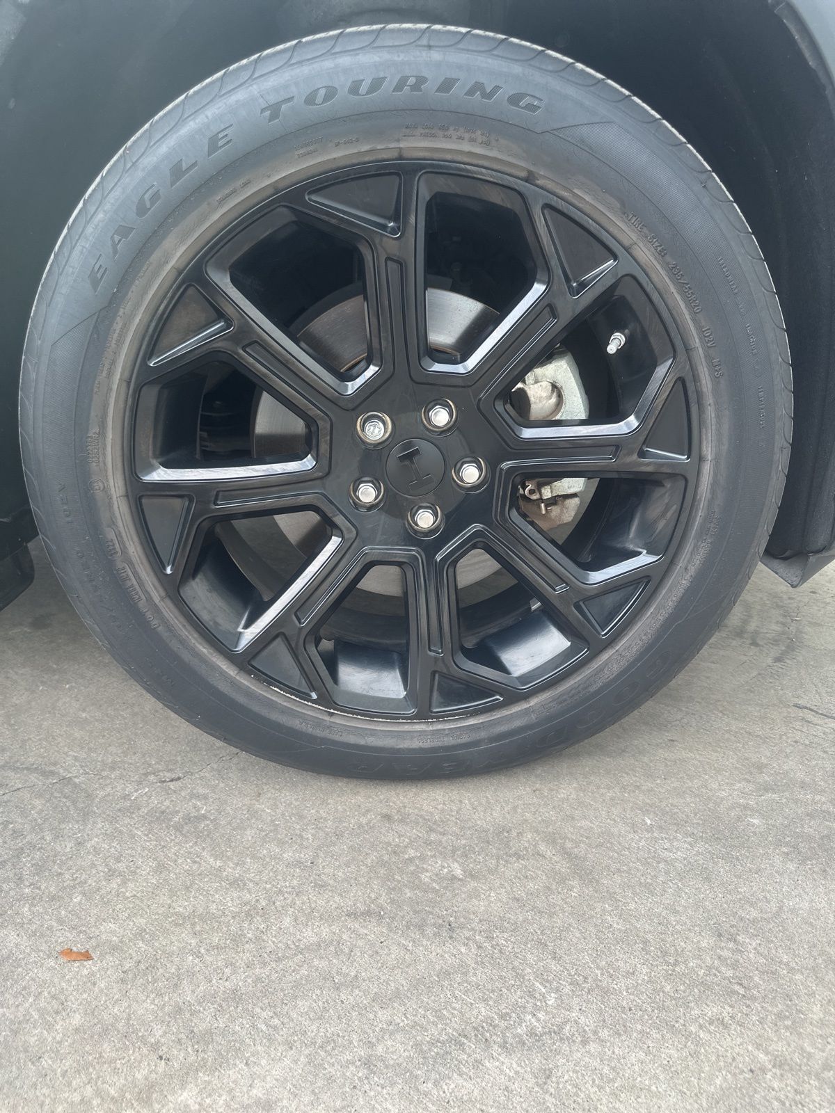 Used Car 2023 Toyota Highlander  Le For Sale Under $35,000 In Austin, Texas