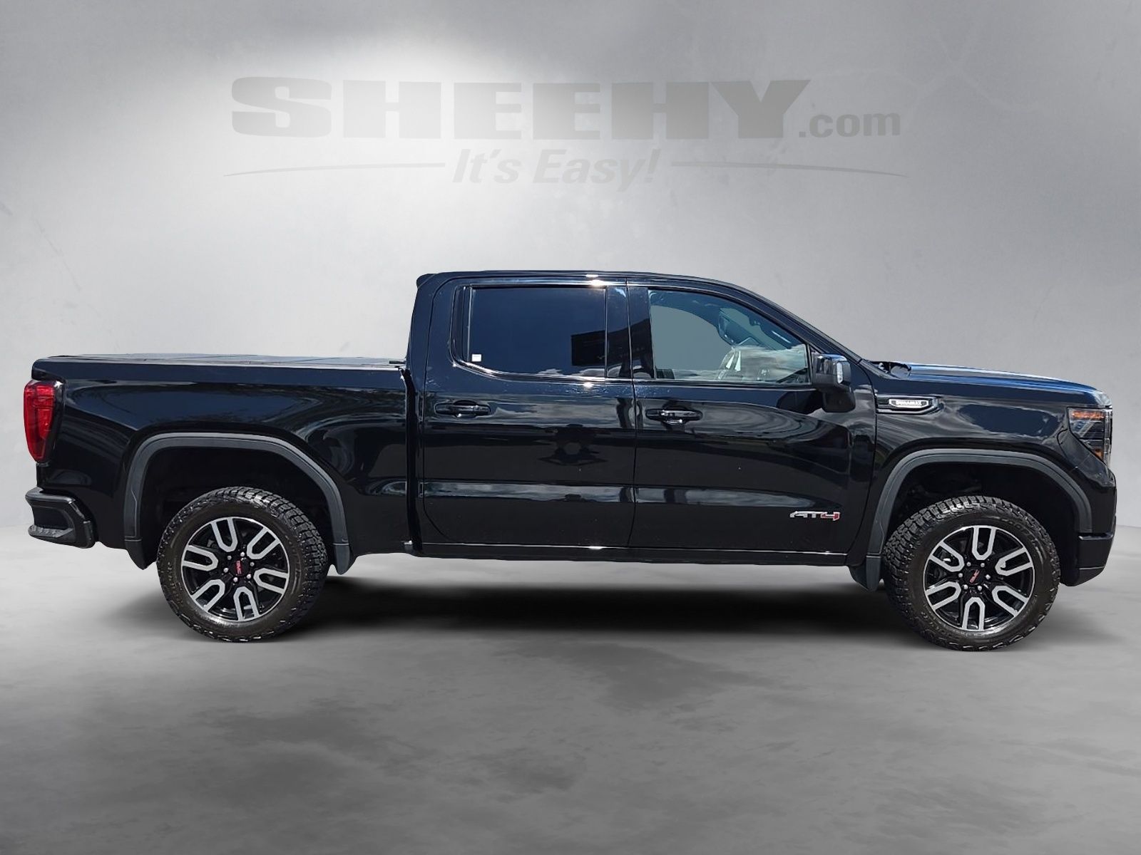 Used 2023 Black GMC AT4 image 11