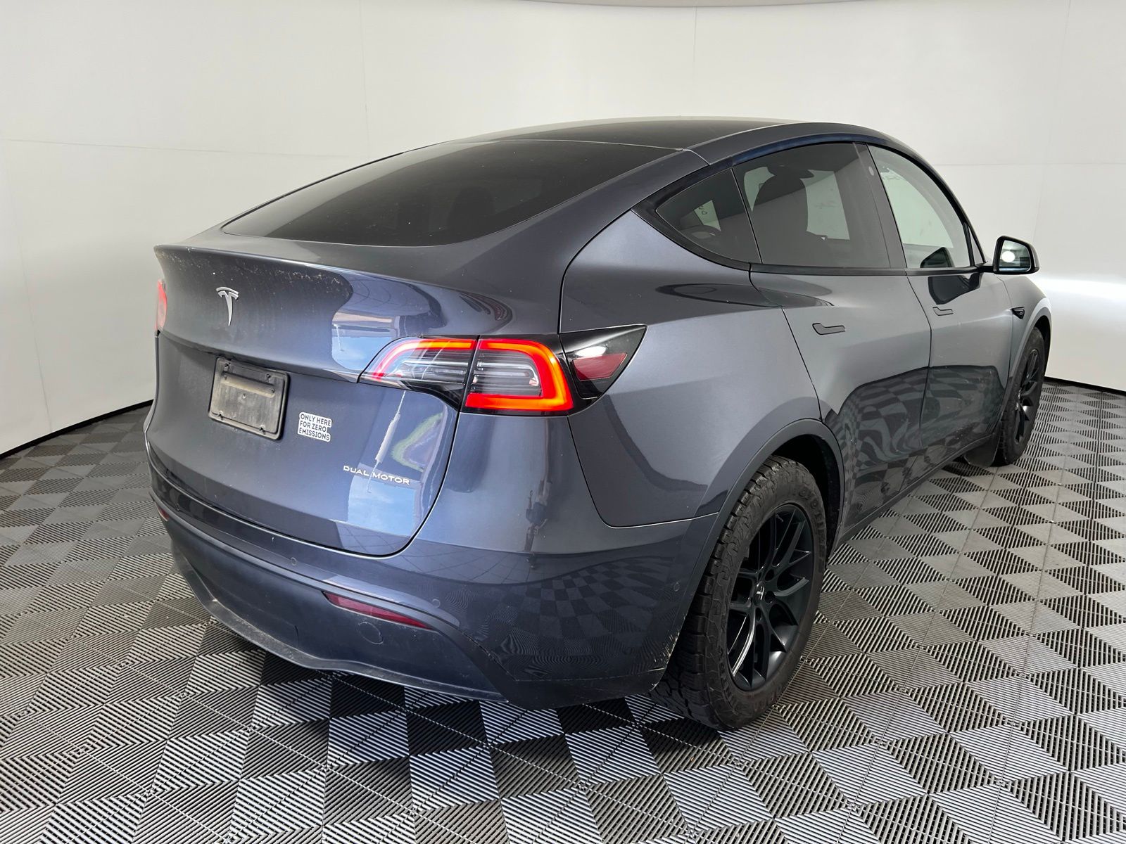 Thumbnail: 2022 Tesla Model Y - 5
