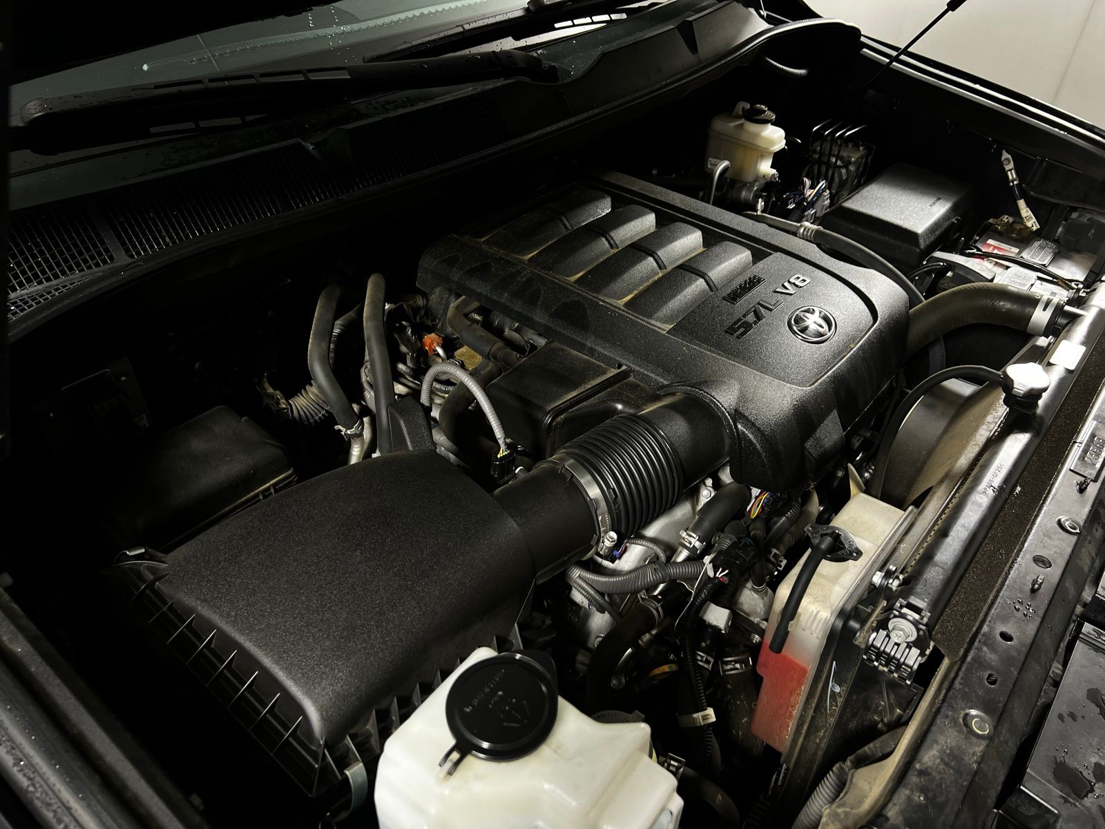 Thumbnail: 2019 Toyota Tundra - 10