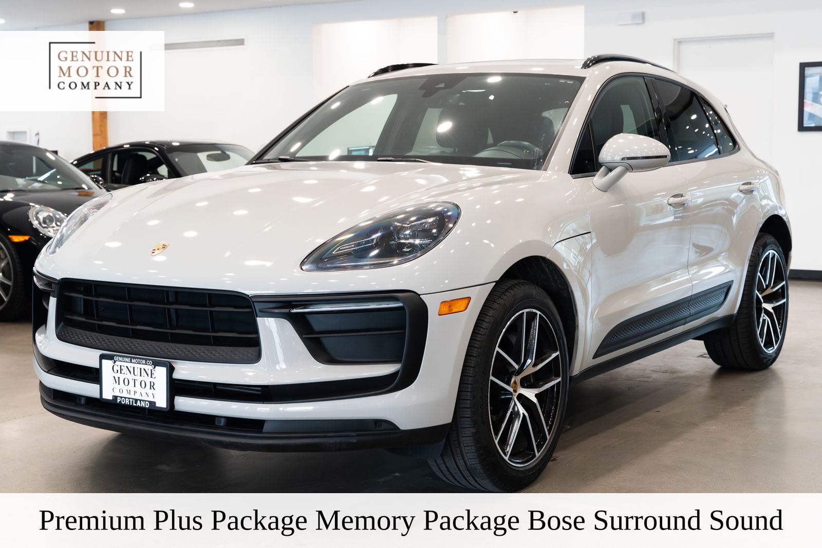Chalk 2022 Porsche Macan AWD SUV / Crossover All-Wheel Drive 7-Speed Automatic