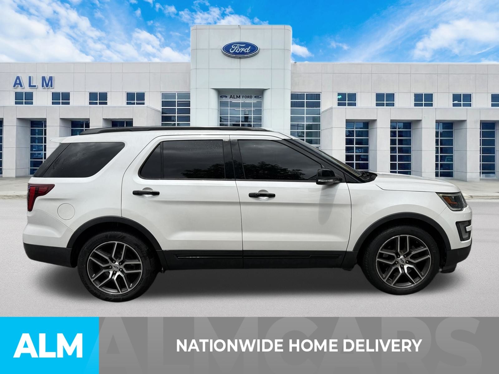 Used 2017 White Ford Sport image 4