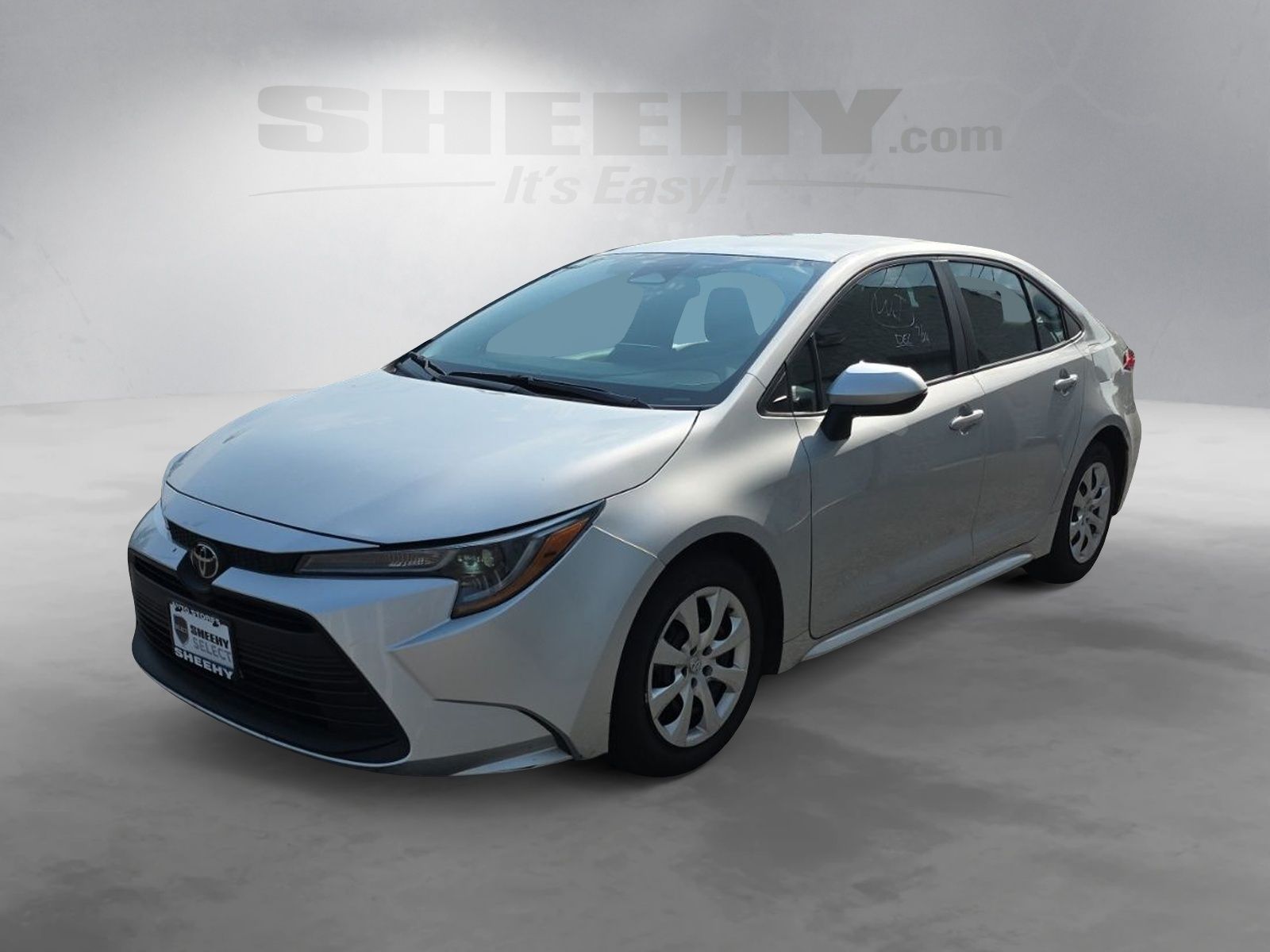 Used 2023 Silver Toyota LE image 16
