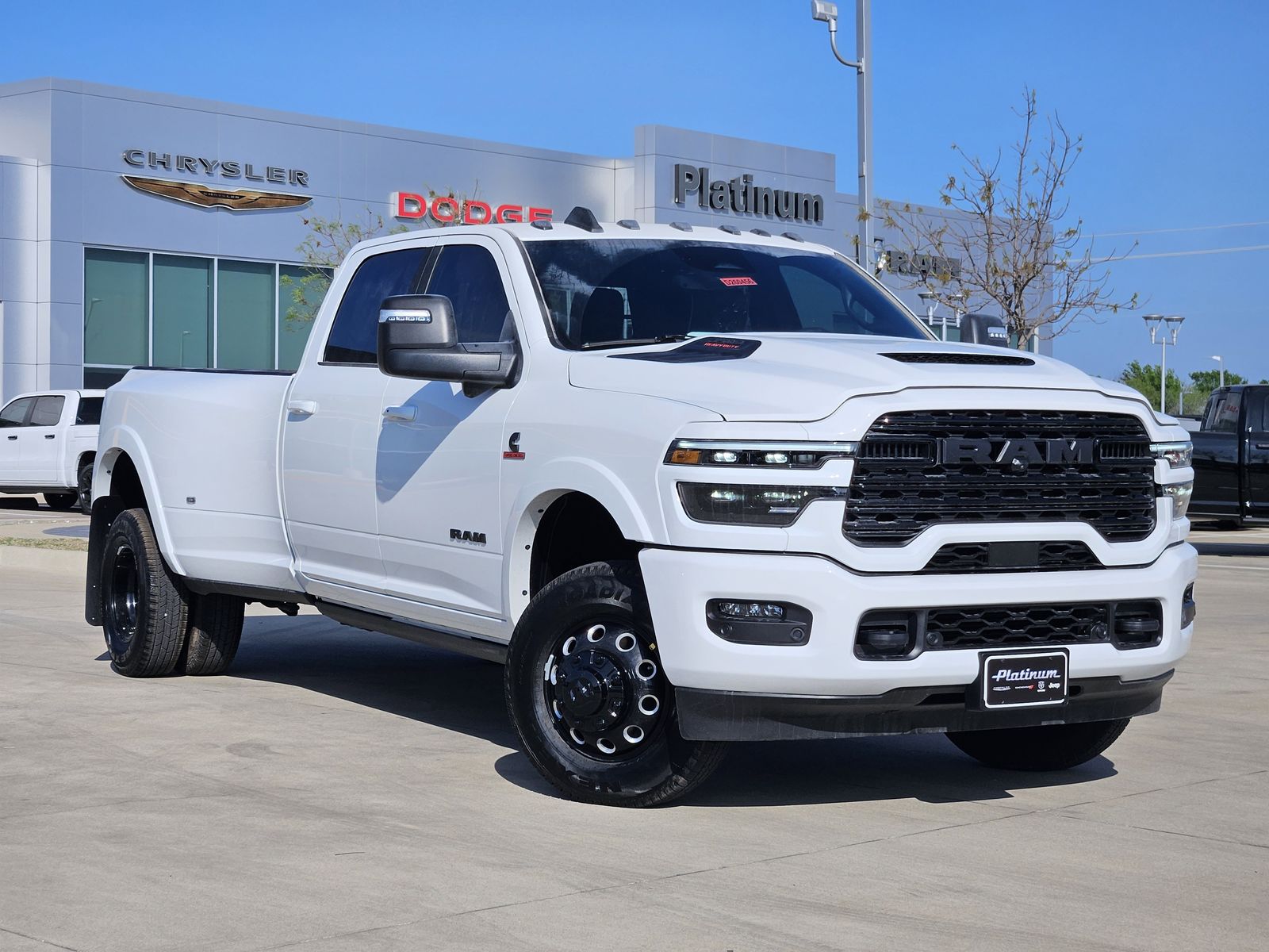 2026 RAM 3500 Limited Crew Cab LB DRW 4WD