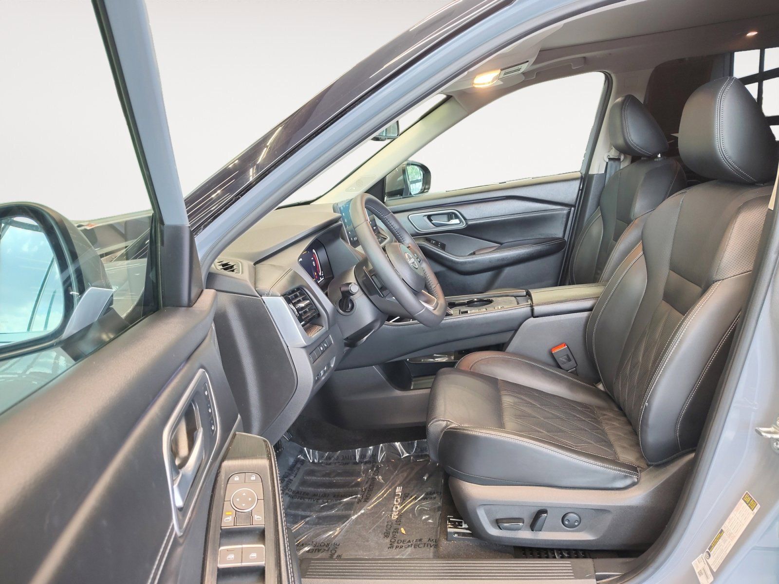 Used Car 2024 Nissan Rogue  Platinum For Sale Under $30,000 In San Antonio, Texas