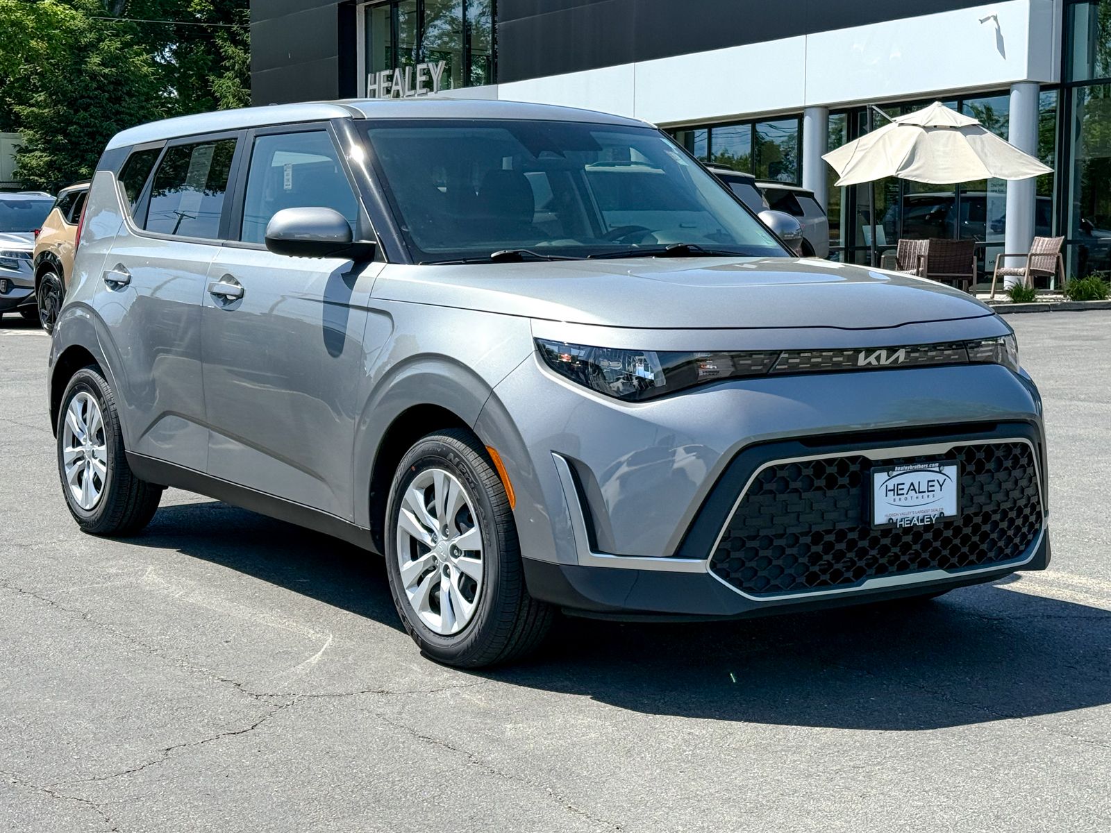 Steel Gray 2023 Kia Soul LX FWD SUV / Crossover Front-Wheel Drive Continuously Variable Transmission