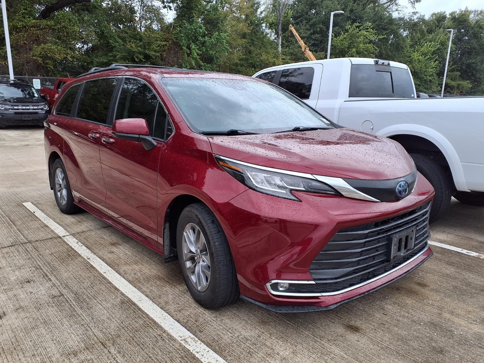 2023 Toyota Sienna XLE Red at Gullo Toyota