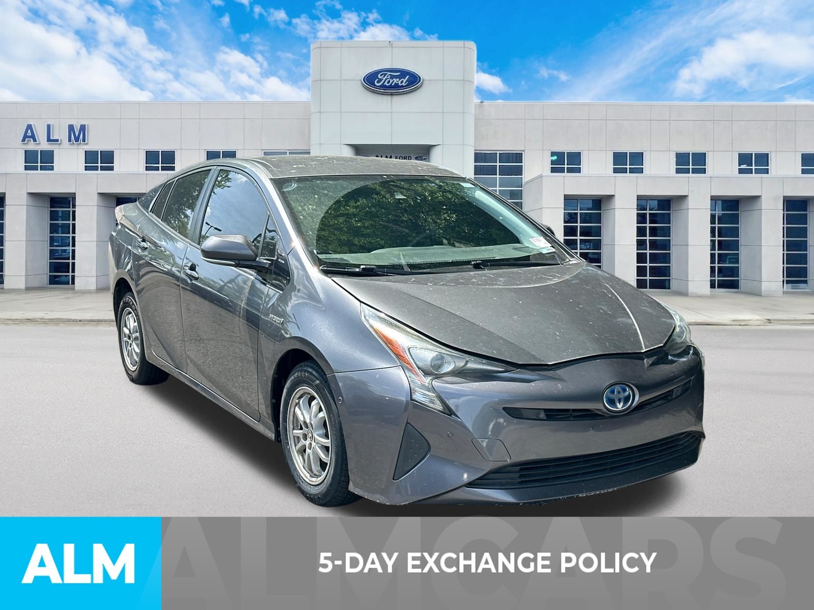 Used 2018 Gray Toyota Two image 3
