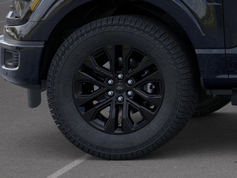 New 2026 Agate Black Metallic Ford XLT image 19