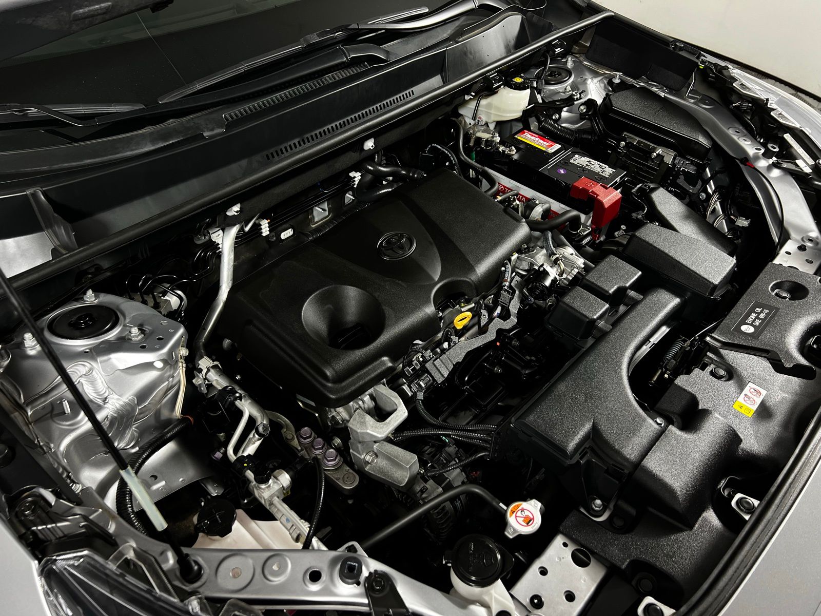 Thumbnail: 2022 Toyota RAV4 - 10