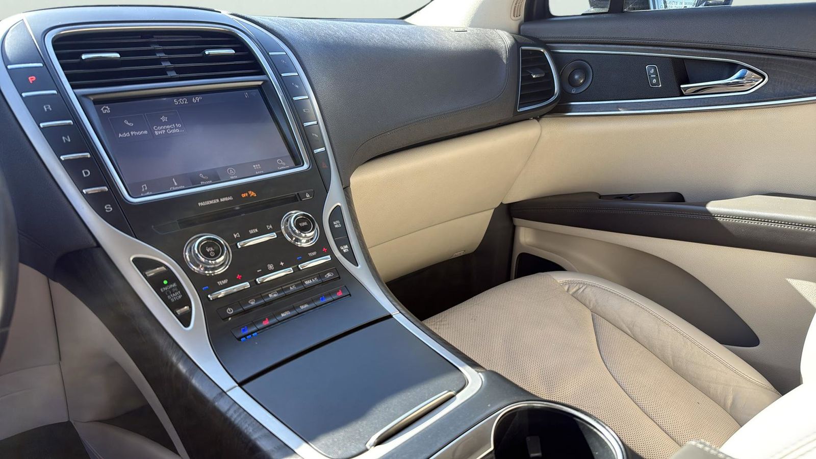 Used Car 2020 Lincoln Nautilus  Reserve For Sale Under $20,000 In Austin, Texas