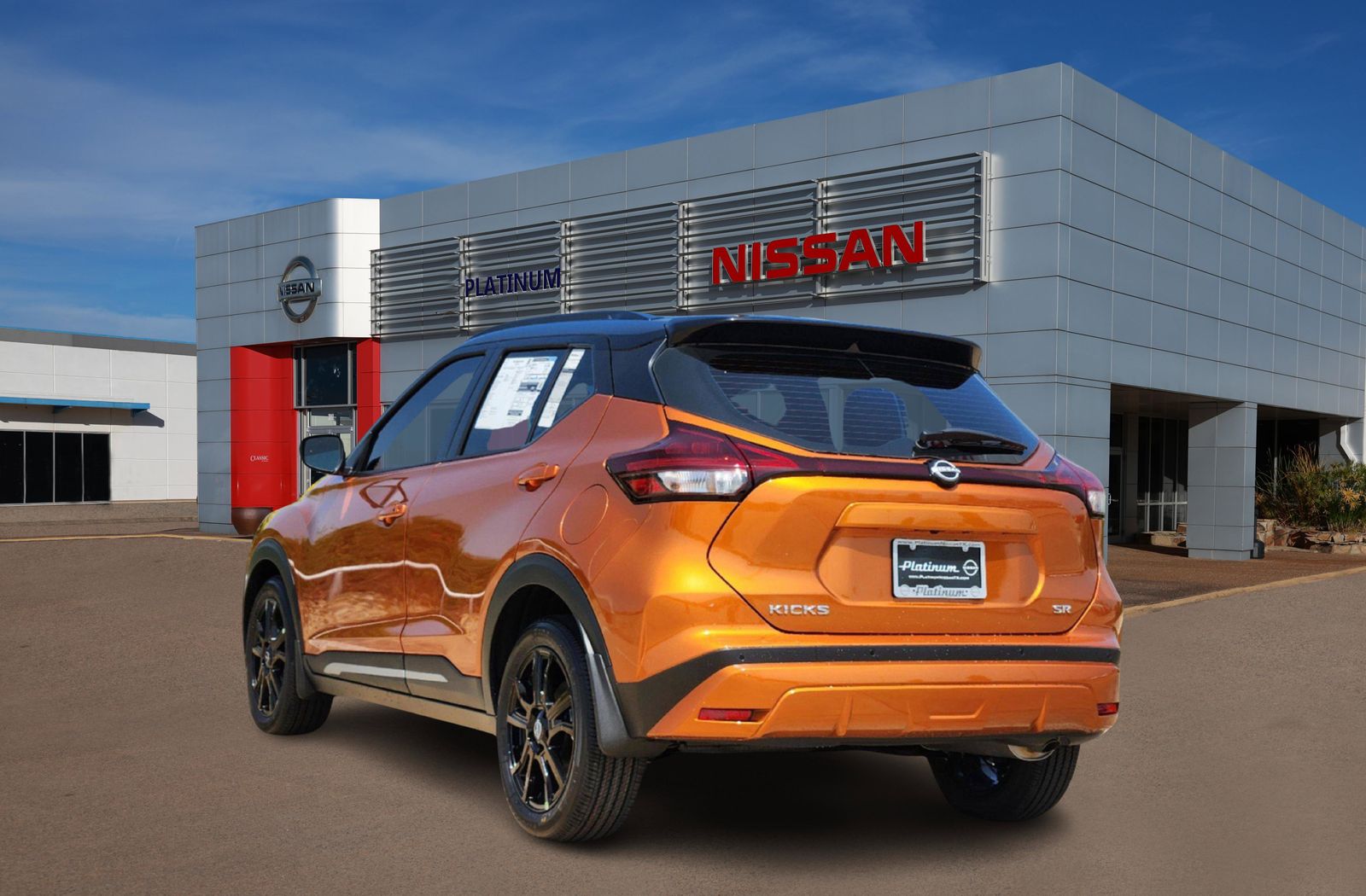 2024 Nissan Kicks SR 3