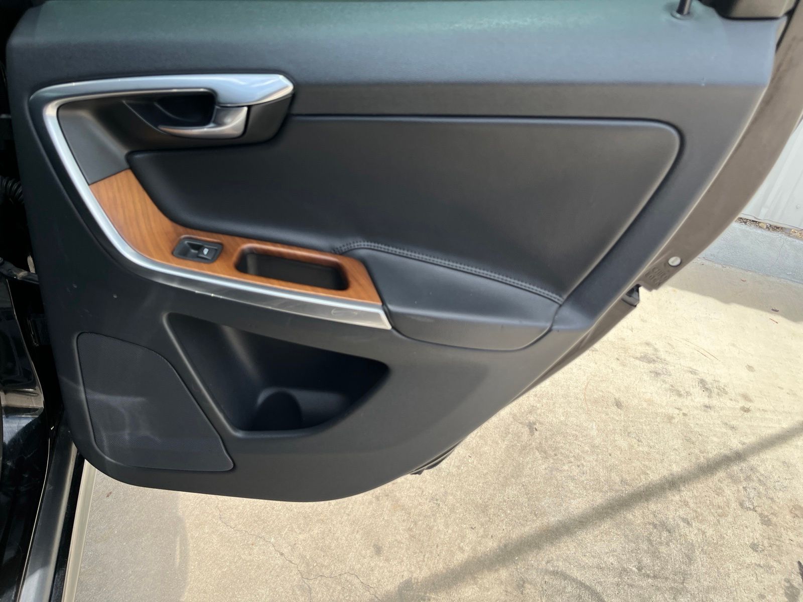 Used Car 2016 Volvo Xc60  T5 Drive-e Premier For Sale Under $12,000 In Austin, Texas