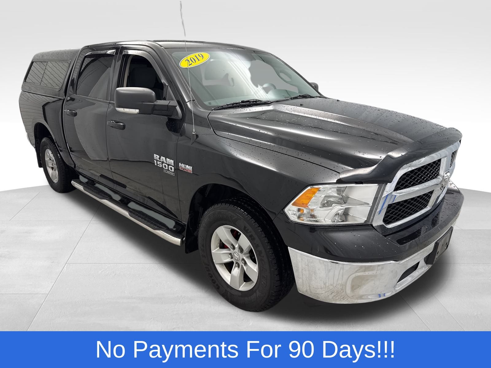 2019 RAM 1500 Classic SLT Crew Cab 4WD