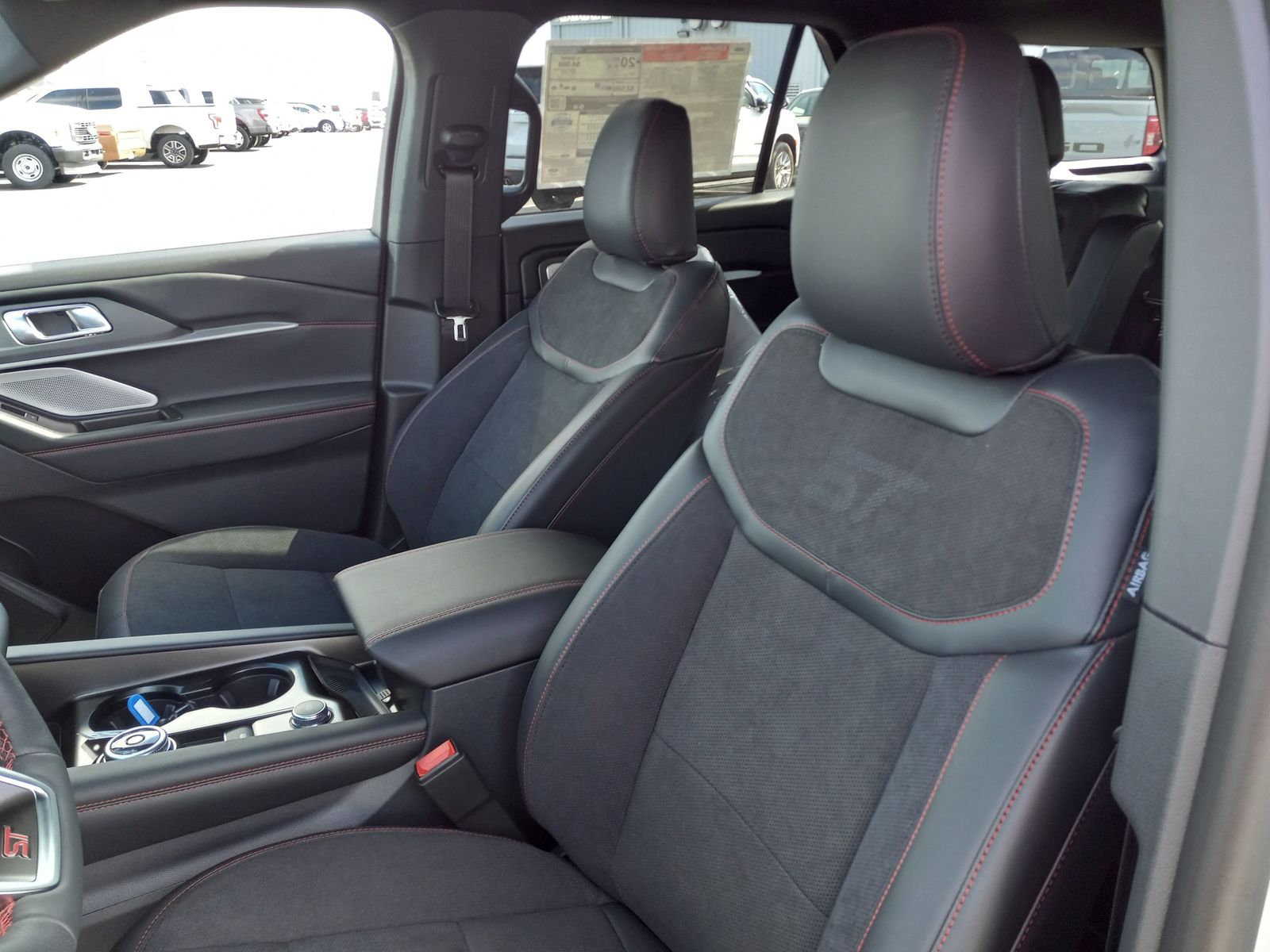 2026 Ford Explorer image 11