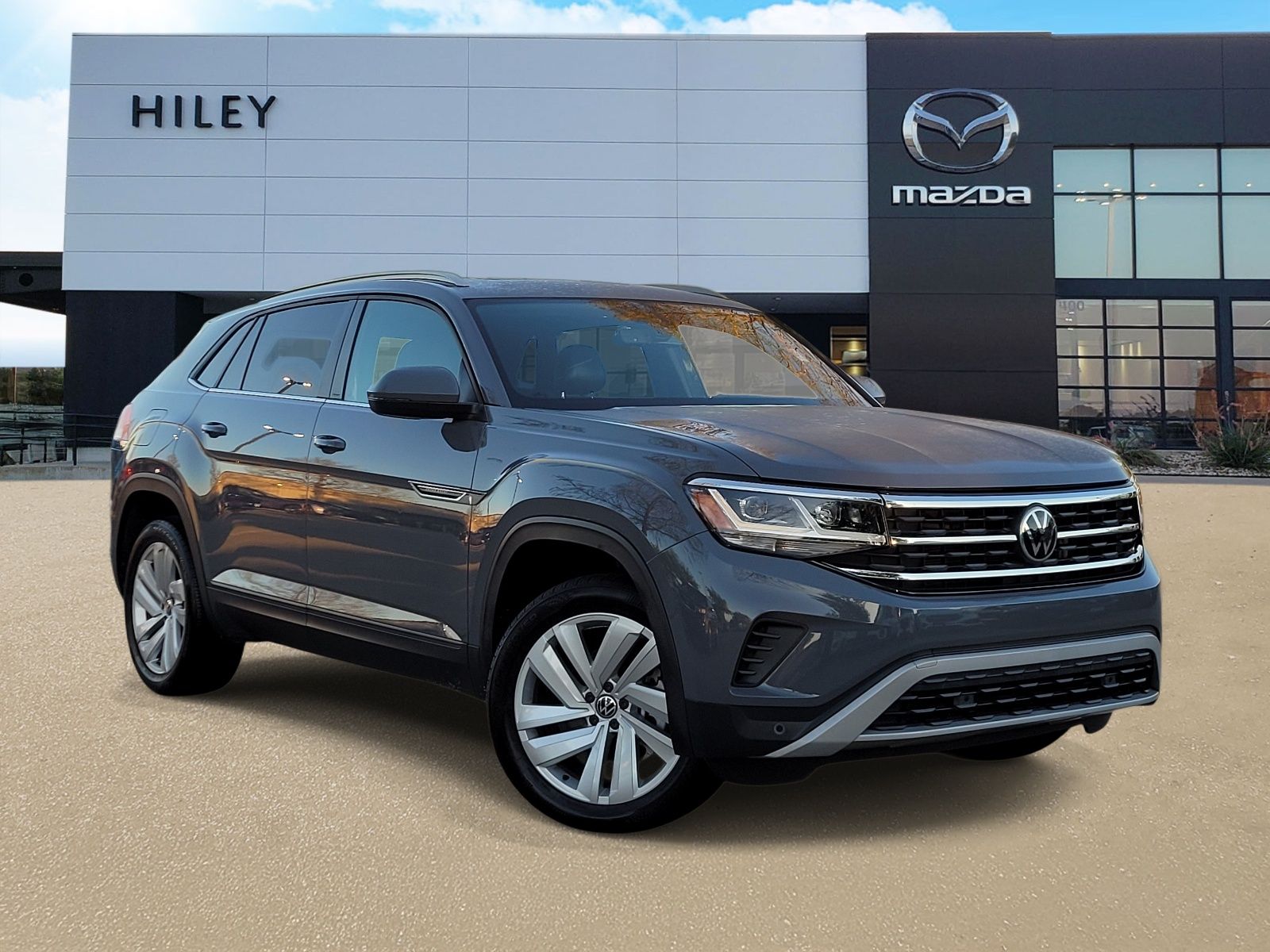 2022 Volkswagen Atlas Cross Sport 3.6L V6 SE w/Technology