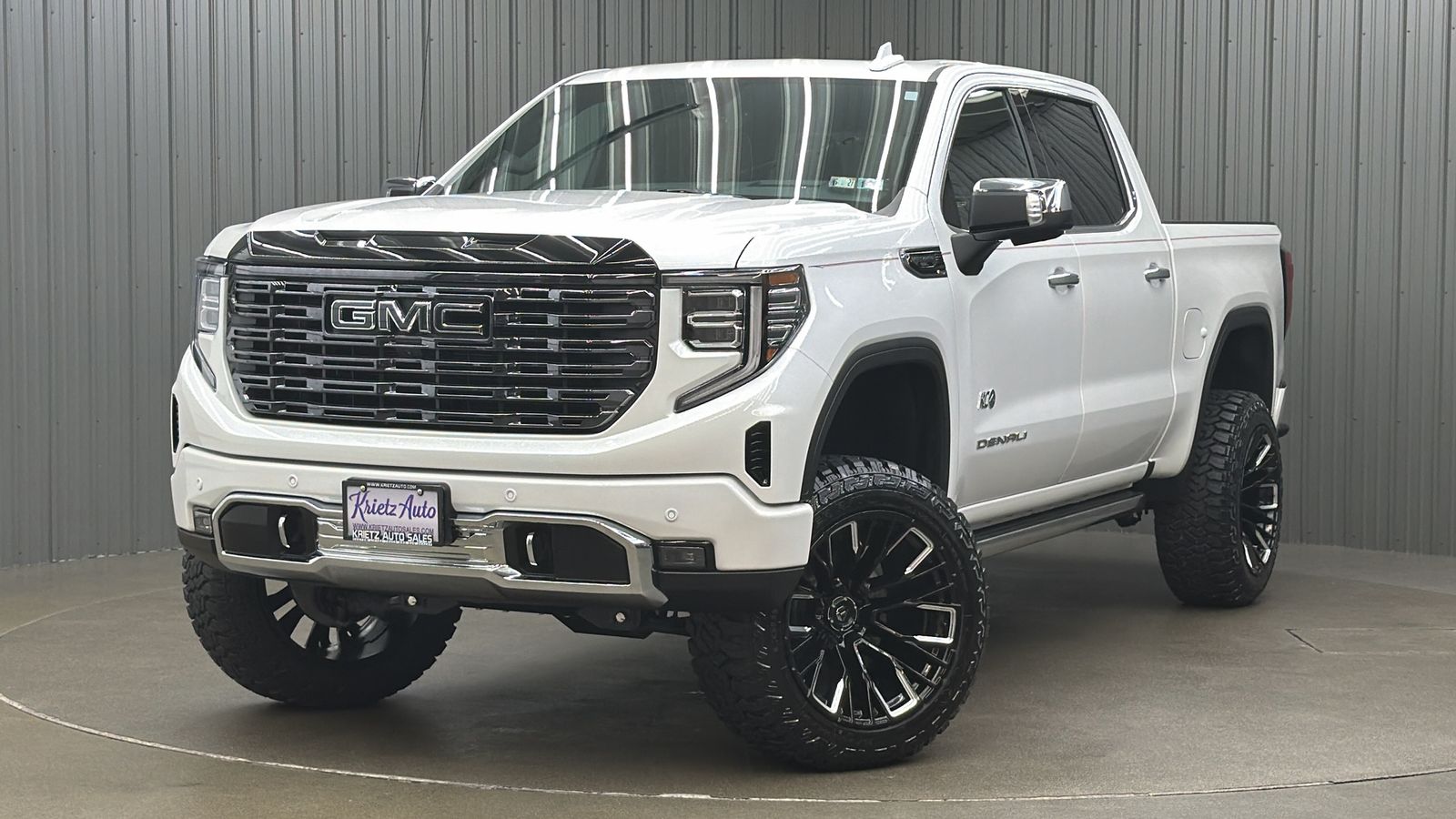 White Frost Tricoat 2025 GMC Sierra 1500 Pickup Truck Four-Wheel Drive Automatic
