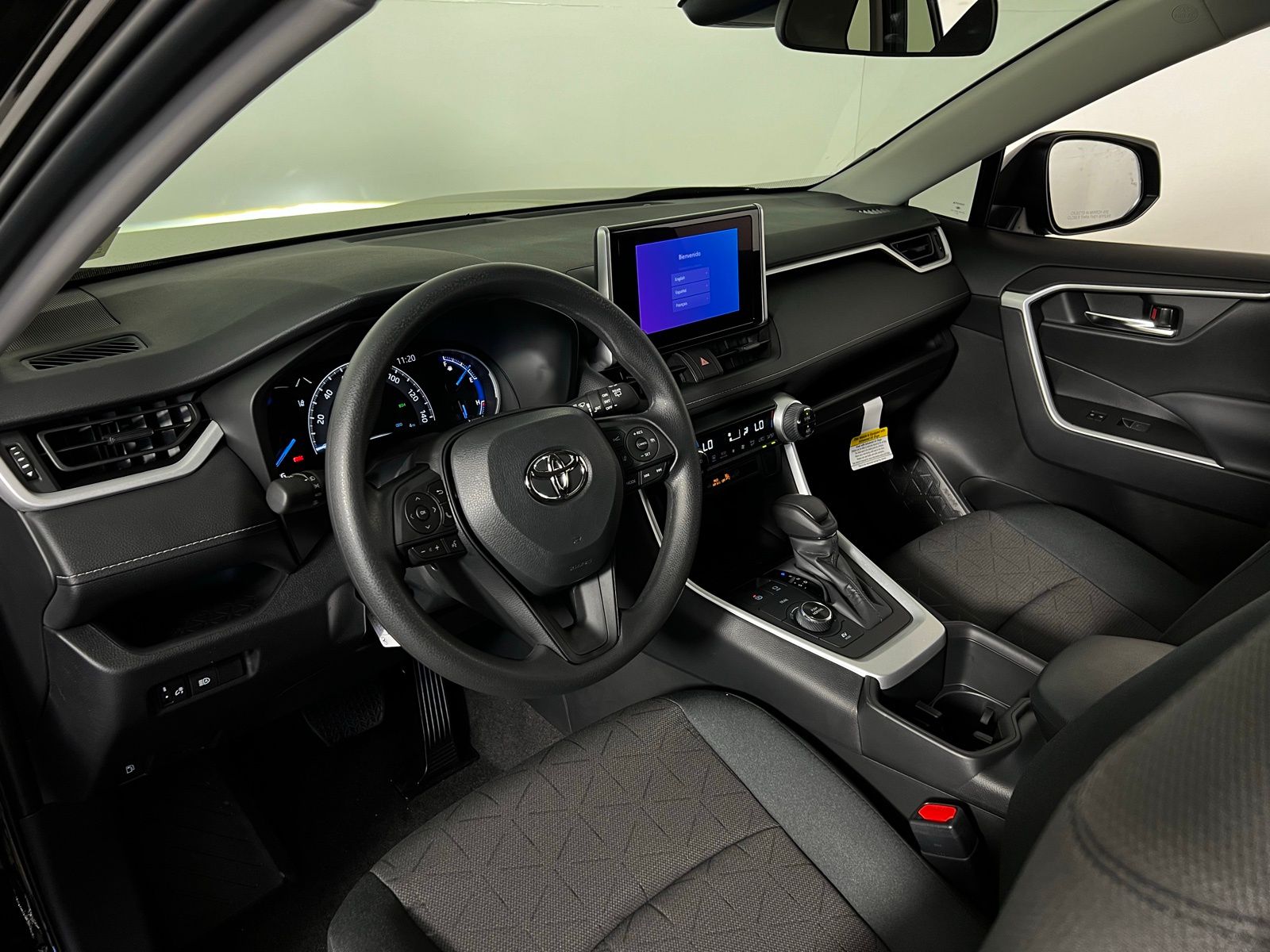 Thumbnail: 2025 Toyota RAV4 - 9