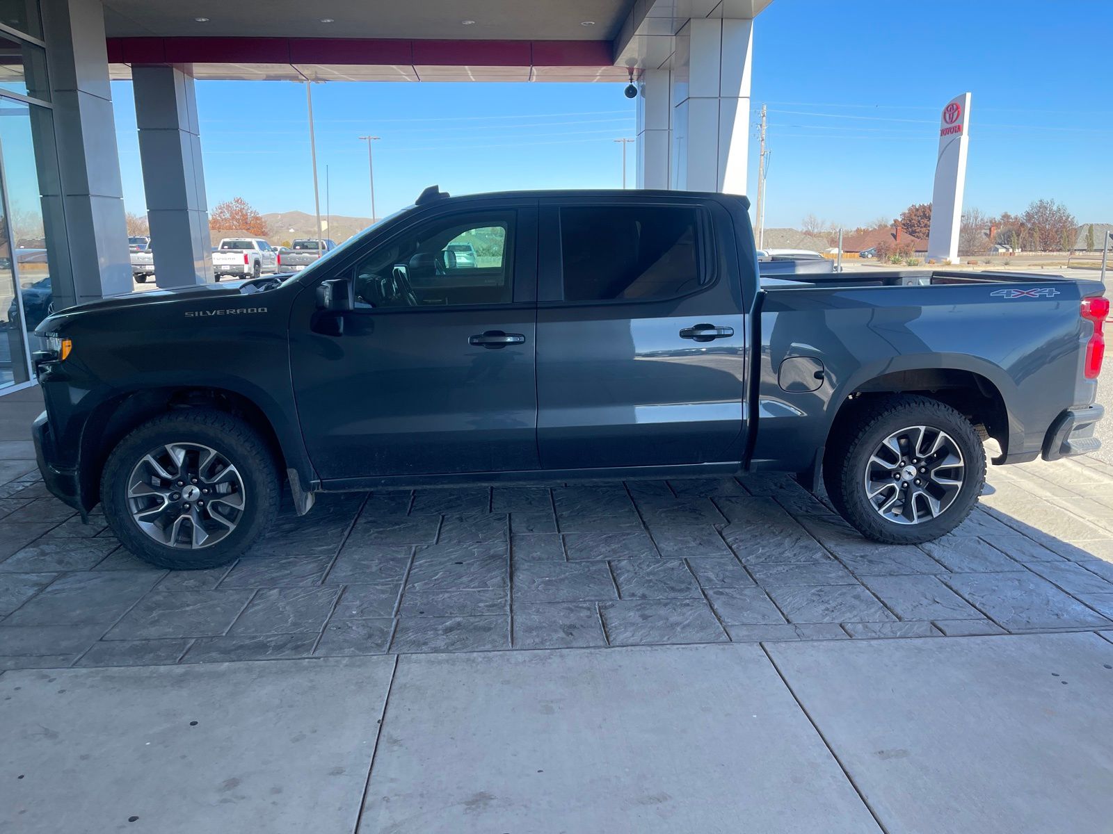 2021 Chevrolet Silverado 1500 RST 2