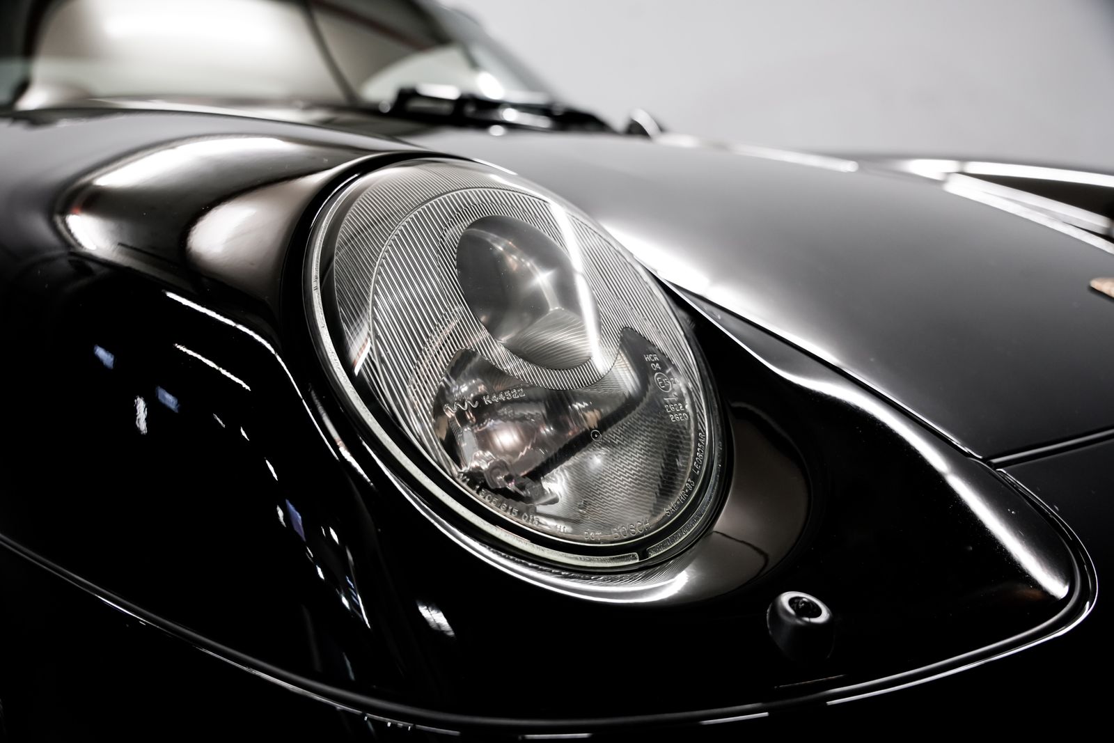 1995 Porsche 911 Carrera — photo 39