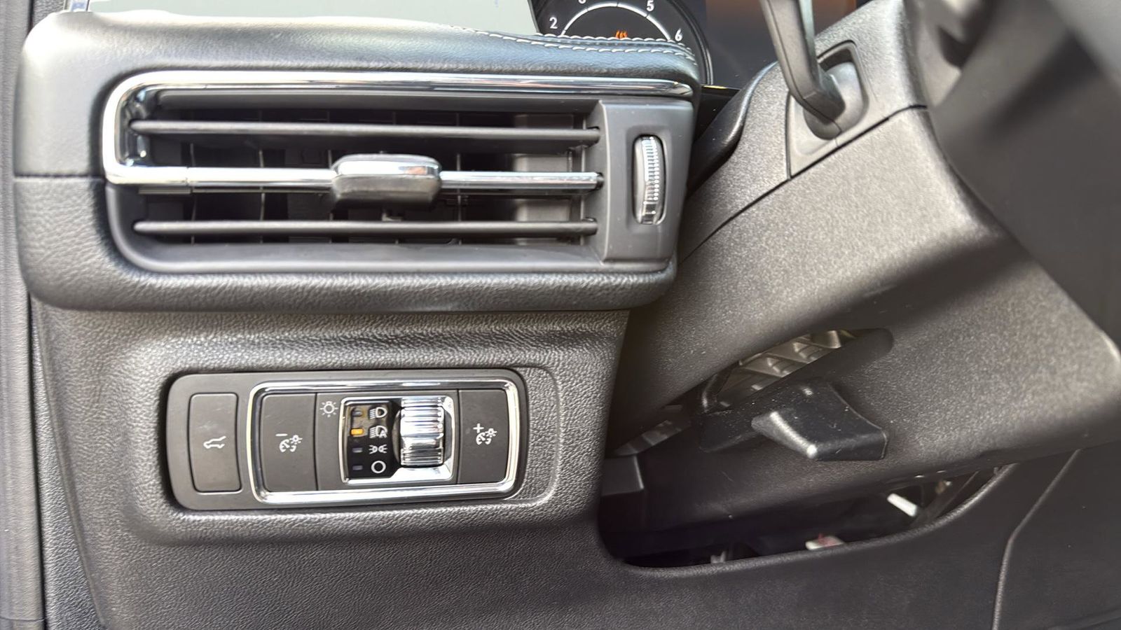 Used Car 2022 Lincoln Corsair  Standard For Sale Under $30,000 In Austin, Texas