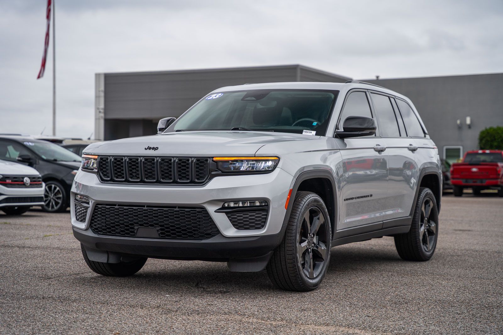 Used 2023 Jeep Grand Cherokee SUV