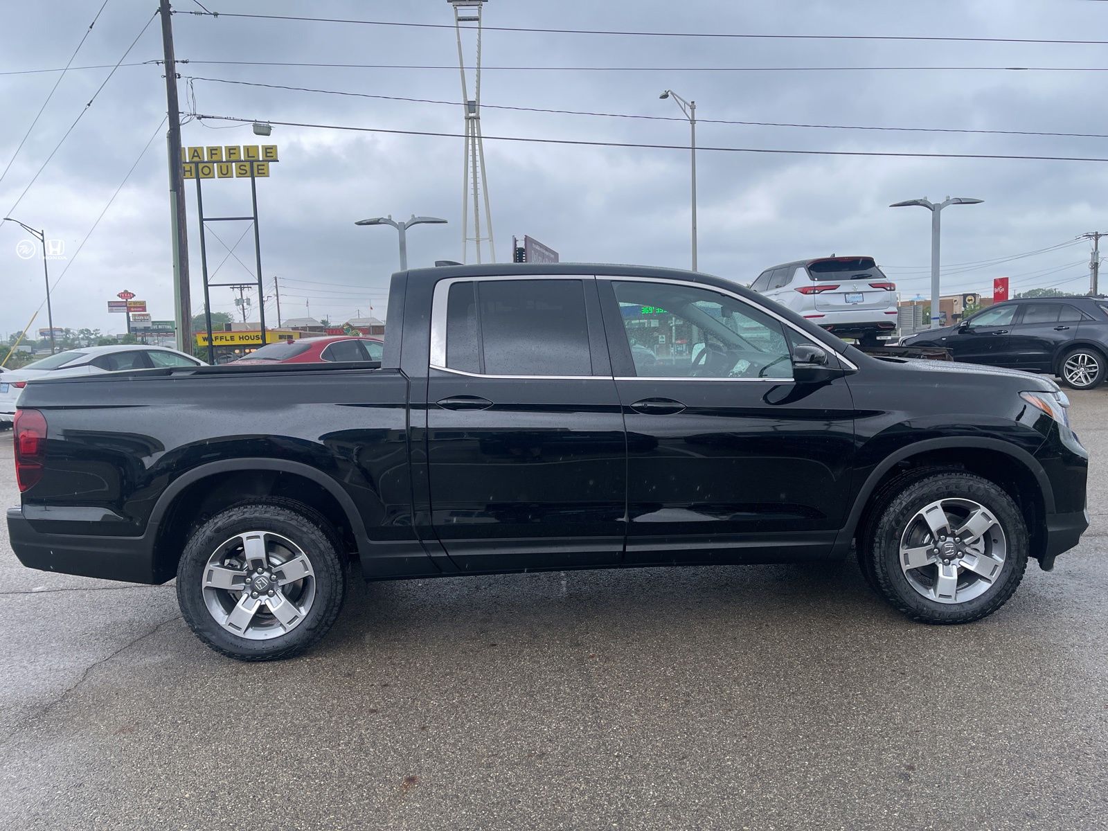 View vehicle photo 6