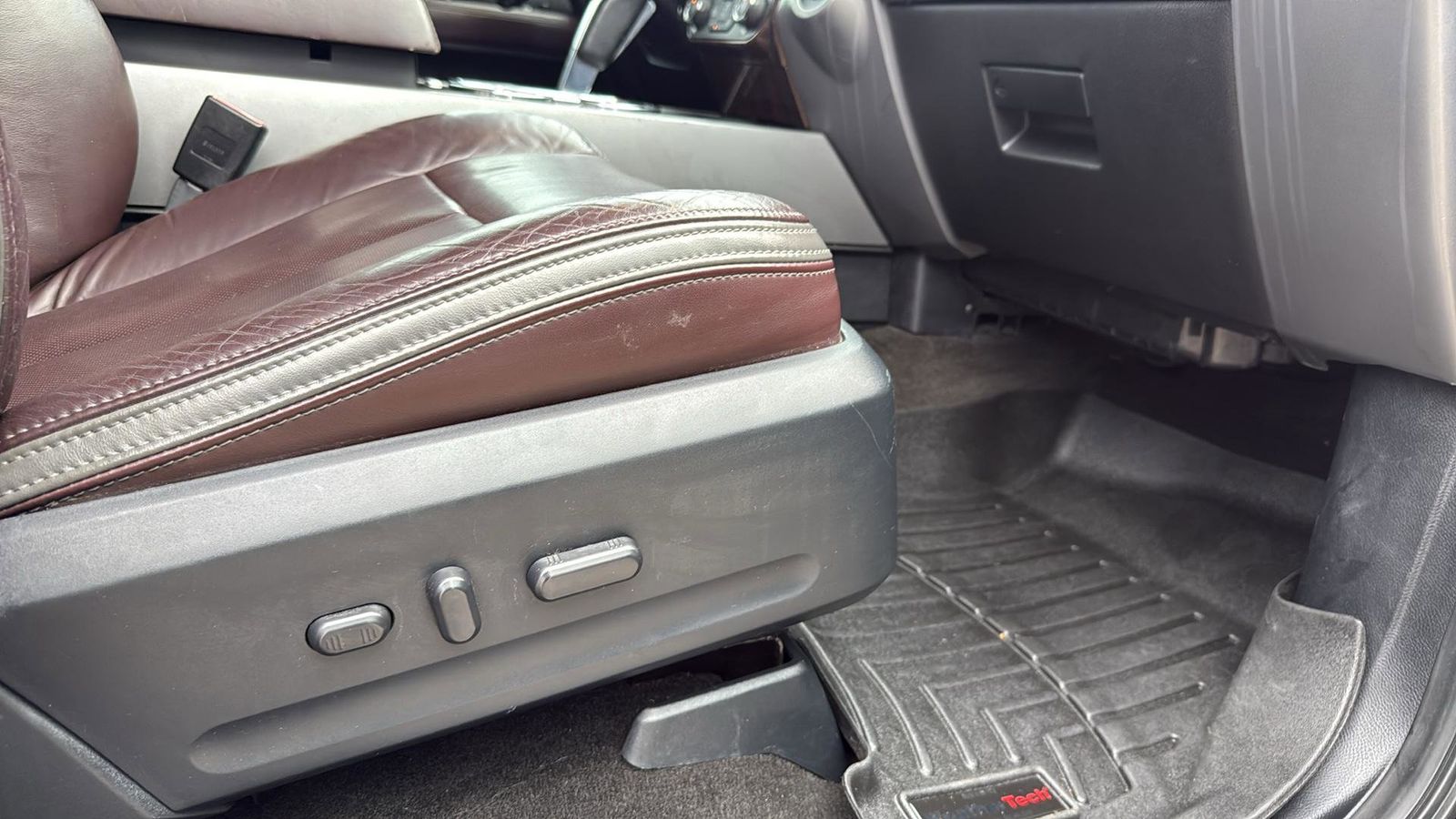 Used Car 2016 Ford Expedition  Platinum For Sale Under $20,000 In Austin, Texas