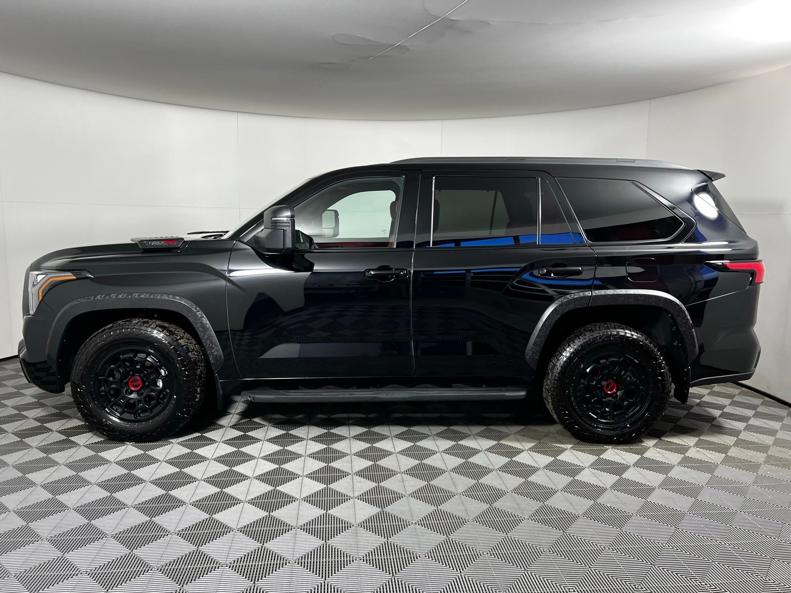 Thumbnail: 2024 Toyota Sequoia - 8