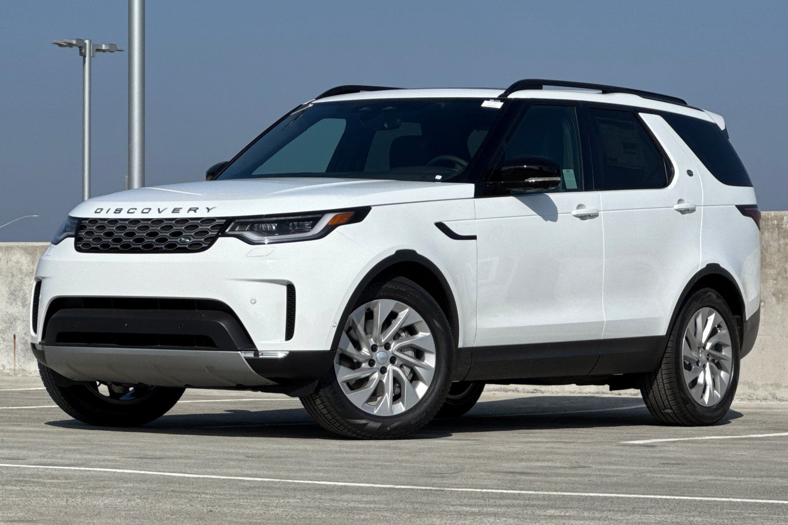 2026 Land Rover Discovery P300 S AWD