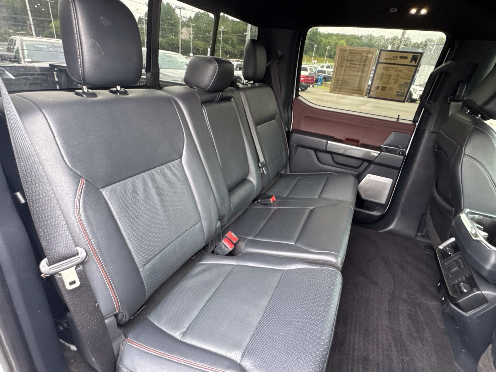 Certified Used 2022 Oxford White Ford Lariat image 7