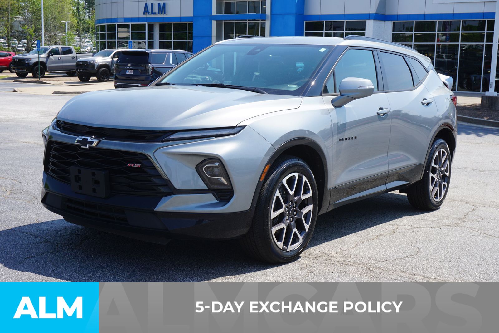 Used 2025 Gray Chevrolet RS image 5