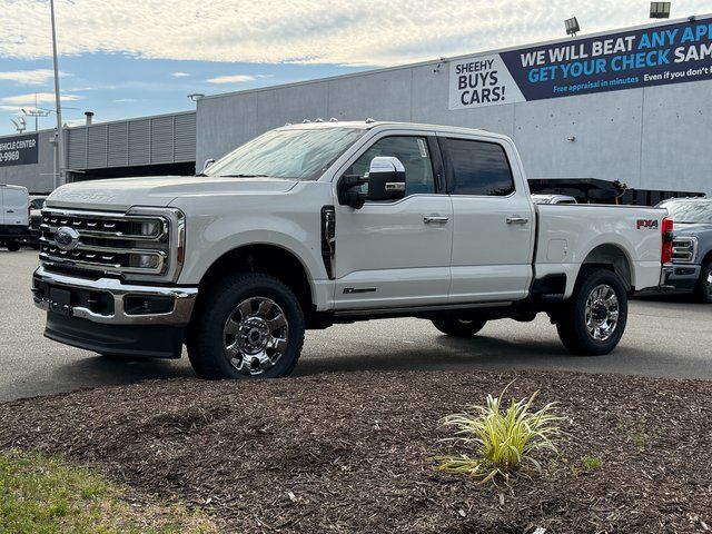 New 2026 Star White Metallic Tri-Coat Ford Lariat image 3