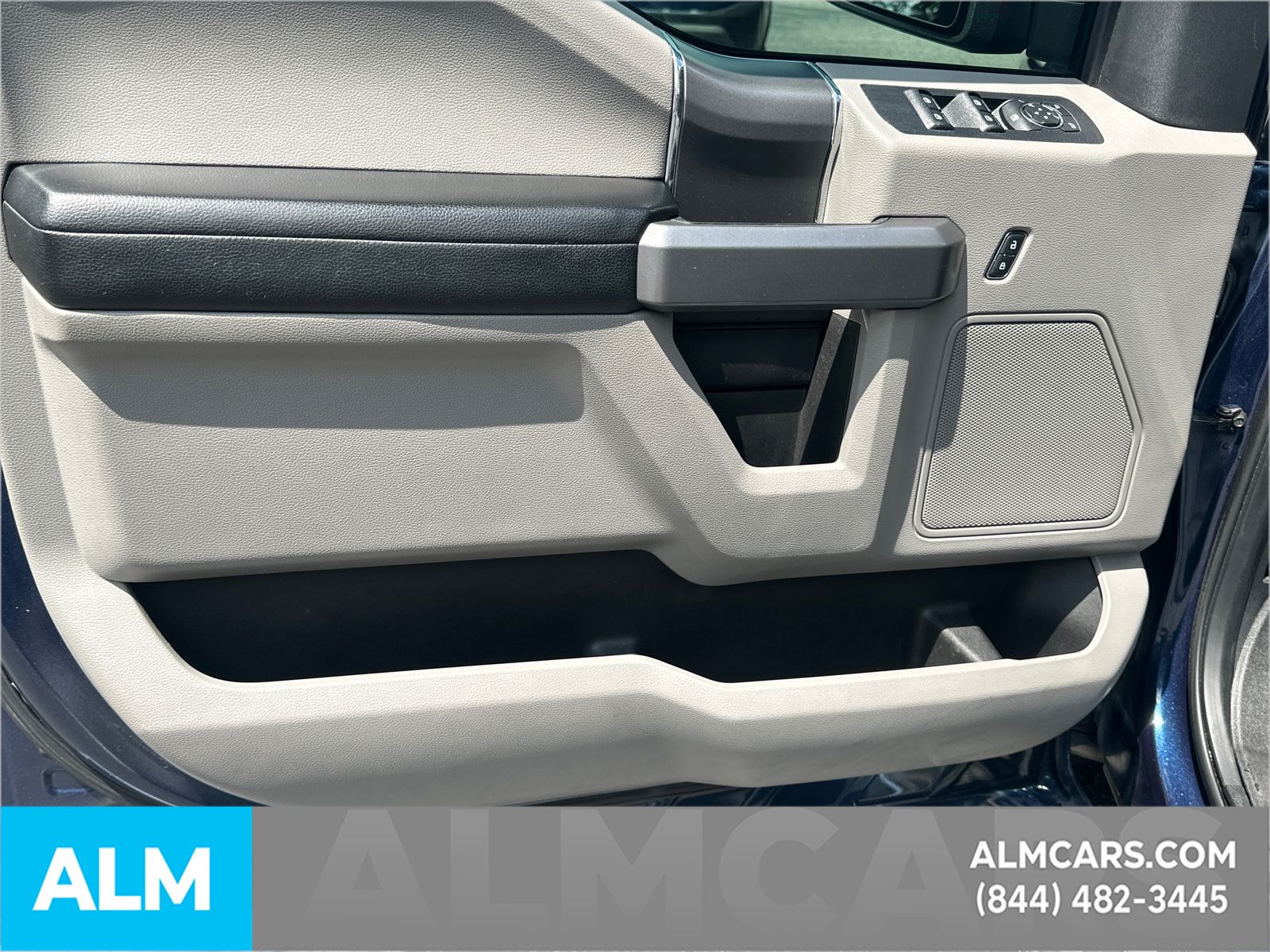 Used 2016 Blue Ford XLT image 11