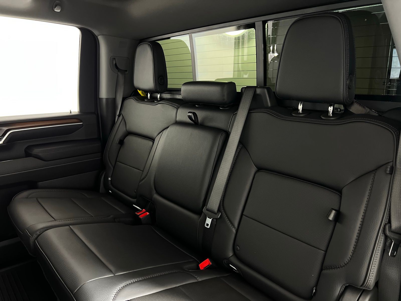 Thumbnail: 2024 GMC Sierra 2500 - 27