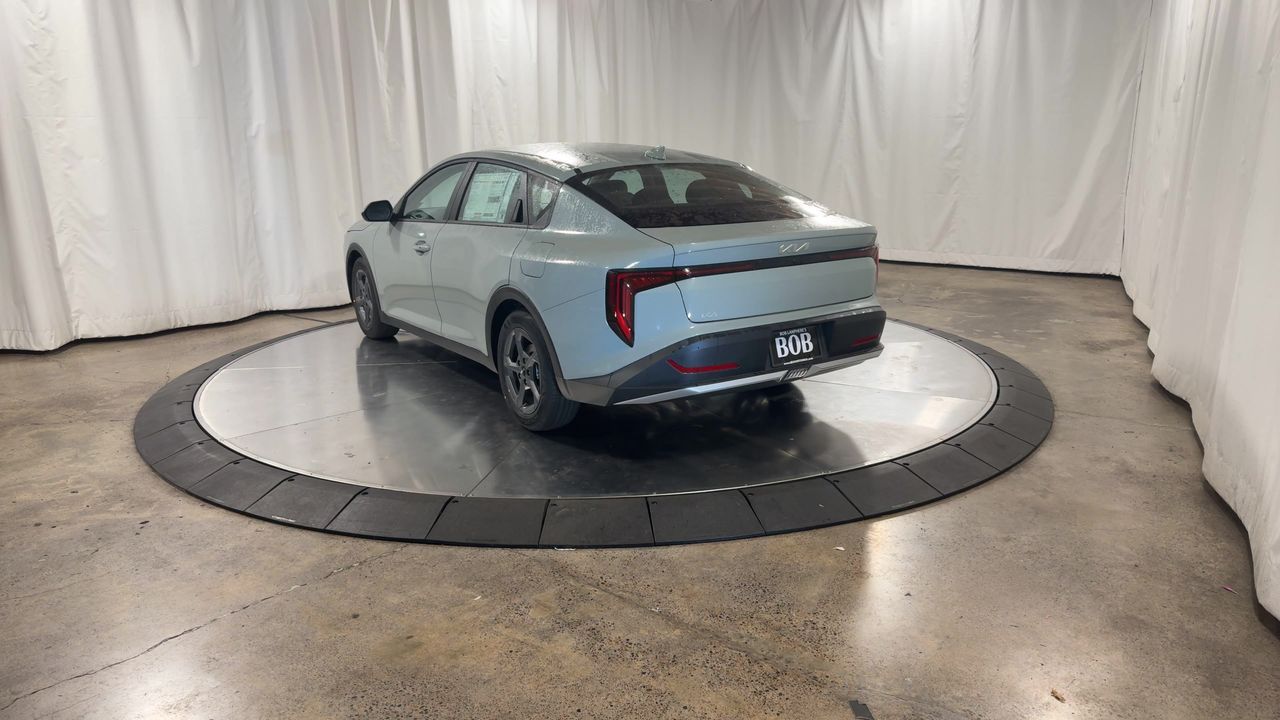 2025 Kia K4 LXS photo 7