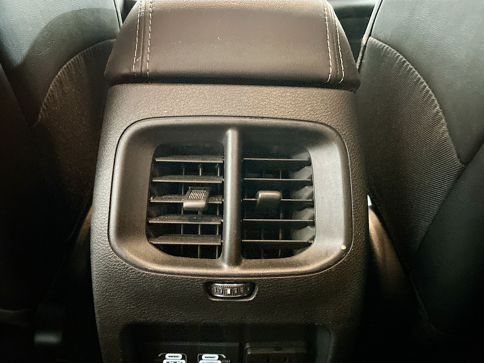 Used 2023 Gray Jeep Altitude image 24