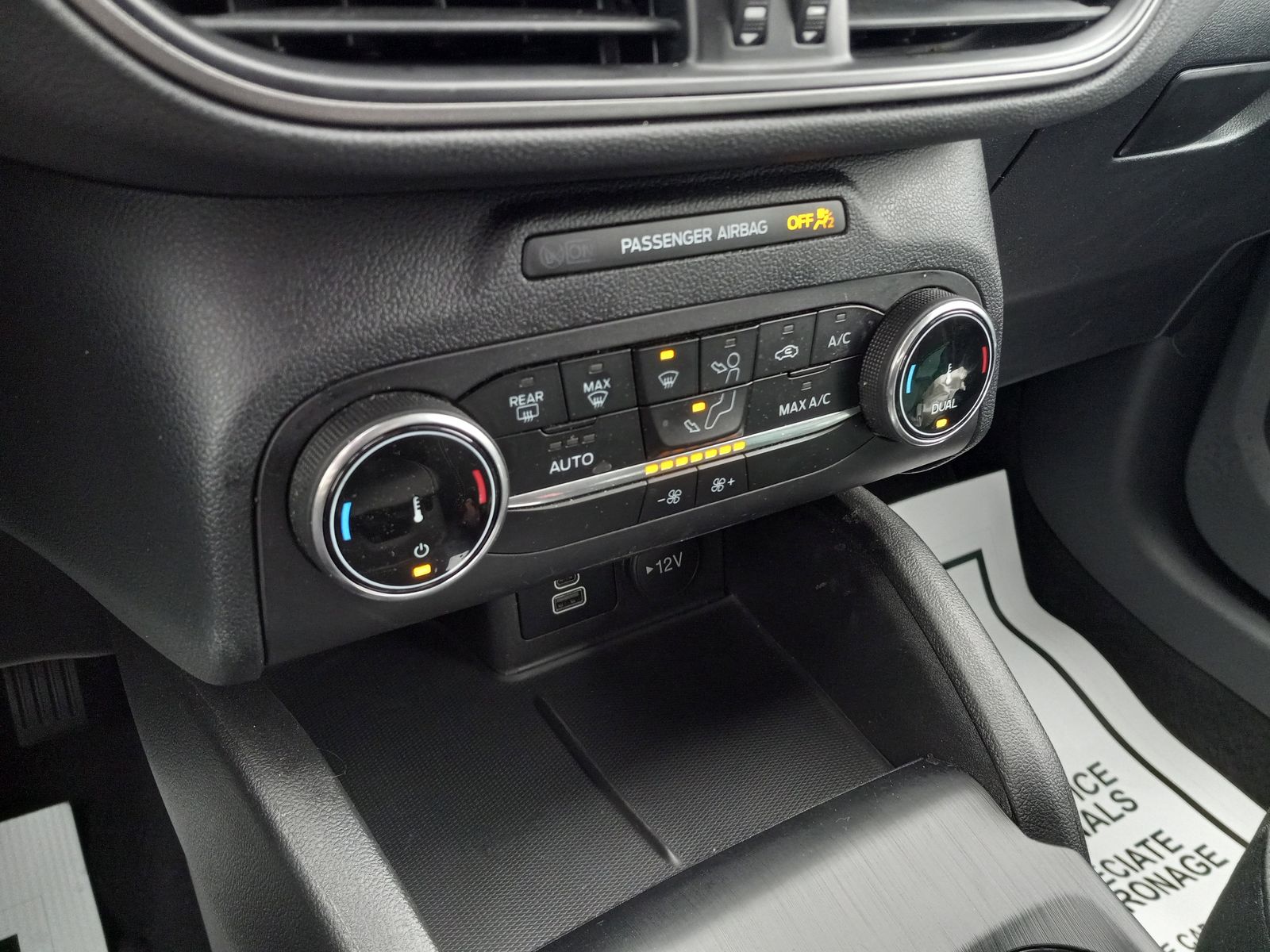 2025 Ford Escape image 21